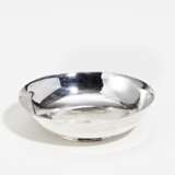 Small round silver bowl with slightly flared rim - фото 1