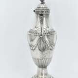Silver coffee pot and hot-water jug with fruit festoons and lancet leaf decor - фото 14