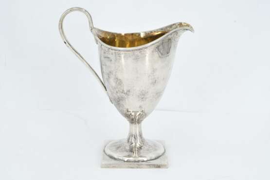 Footed silver milk jug - photo 2
