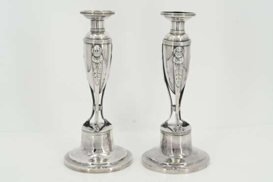 Pair of silver Empire candlesticks with Hermes décor - photo 2