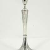 Slender silver candlestick with stylised leaf décor - Foto 2