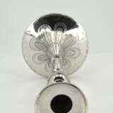 Slender silver candlestick with stylised leaf décor - photo 6