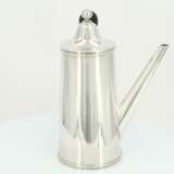 Silver coffee pot with side handle and sleek body - фото 5