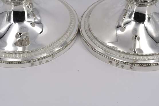 Pair of large silver candlesticks with lancet leaf decor - фото 8