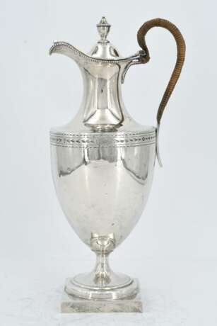 Footed George III silver jug - Foto 2