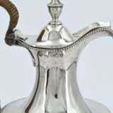 Footed George III silver jug - фото 8