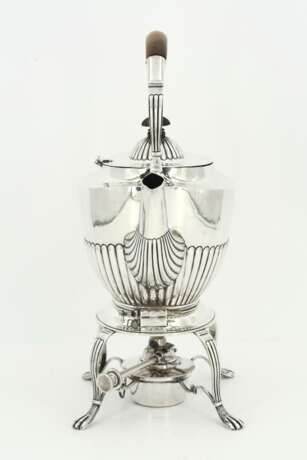 Edward VII silver tea pot with gadrooned walls on rechaud - фото 1