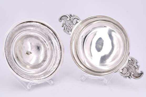 Silver lidded bowl with ornamental decor - фото 2