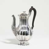 Silver coffee pot with straight features and flower knob - photo 1