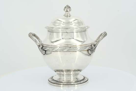 Four piece silver coffee and tea service with pomegranate knobs - photo 27