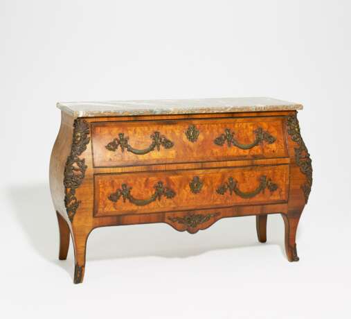 Baroque style oak, ash and maple wood commode - фото 1