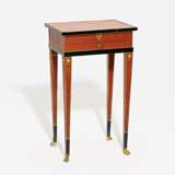 Small wooden empire traveling dressing table - photo 1