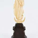 Ivory Madonna on a crescent moon - photo 4