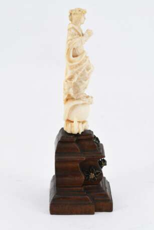 Ivory Madonna on a crescent moon - photo 5