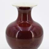 Porcelain bottle shaped vase - photo 4