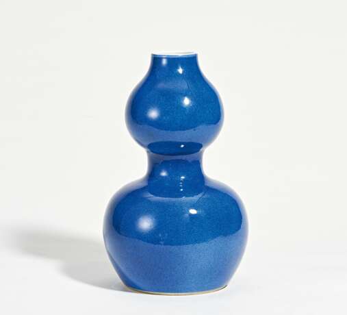 Porcelain vase in the shape of a double pumpkin - фото 1