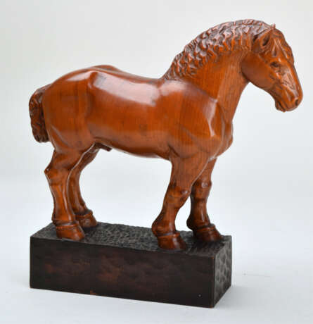 Pferdeskulptur - фото 3