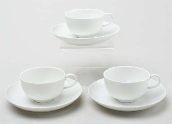 Drei Teetassen mit Untertassen - photo 2