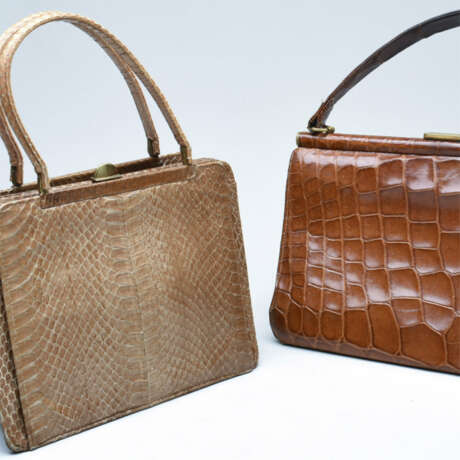 Zwei Damenhandtaschen - photo 1