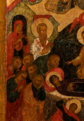 A MONUMENTAL ICON SHOWING THE DORMITION OF THE MOTHER OF GOD (KOIMESIS) FROM AN ICONOSTASIS - фото 5