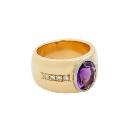 Ring mit Amethyst 2 ct und 8 Brillanten von ca. 0,2 ct, - фото 1