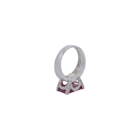 Ring mit rosaroter Korund ca. 5 ct, - фото 5