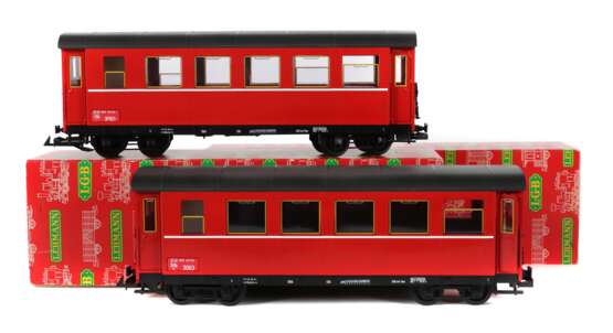 2 Personenwagen LGB Lehmann, Spur G (IIm), Personenwagen 3063, ÖBB, Kunststoff rot, je im OK, L: 45 cm, Unbespielt, kaum Altersspuren - фото 1