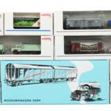 6 Wagen, 4 Museumspackungen Märklin, Spur H0, 6 x Werbe-Güterwagen (Nachbildungen), ca - photo 1