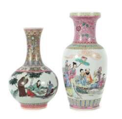 2 ''Famille-rose'' Vasen China, 2