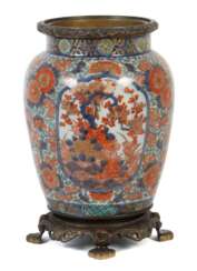 Vase im Imari-Stil wohl China, 20