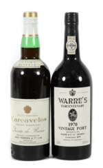 2 Flaschen portugiesischer Wein 1x Warre`s Vintage Port, Tercentenary, 1970er JG, 20,5% vol