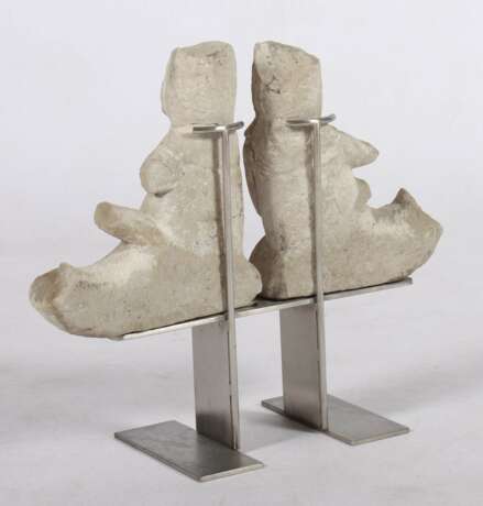 Paar Haus-/Portalsteine süddeutsch/schwäbisch, um 1800, Sandstein, je in Form einer plastischen Meerjungfrau, HxB: bis ca - фото 2