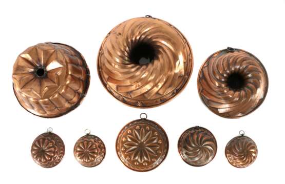 8 Kupfermodel je von runder Form, in Größe und Dekor variierende Model, innnen verzinkt, D: bis ca - Foto 1