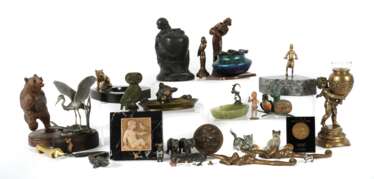 Konvolut Skulpturen & Plastiken unterschiedliche Materialien, 35-tlg