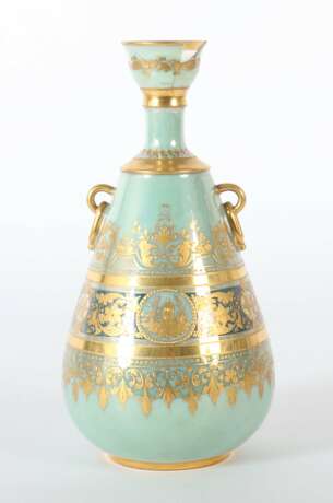 Vase mit Damenportrait Frankreich, Limoges, dekoriert im Stil von Wien, E - Foto 2