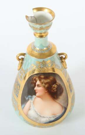 Vase mit Damenportrait Frankreich, Limoges, dekoriert im Stil von Wien, E - Foto 3