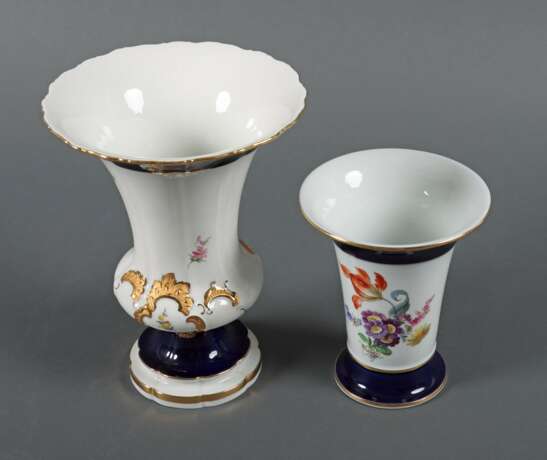 2 Vasen mit Blumenmalerei Meissen, nach 1934, Porzellan, glasiert, part - photo 2