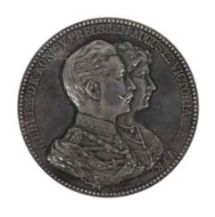 Medaille Zum Ehejubiläum Wilhelm König von Preussen und Auguste Viktoria, um 1900, Silber, sign
