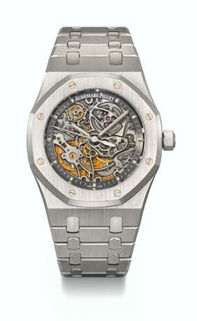 AUDEMARS PIGUET. A VERY RARE STAINLESS STEEL SKELETONIZED AUTOMATIC WRISTWATCH WITH BRACELET - фото 1