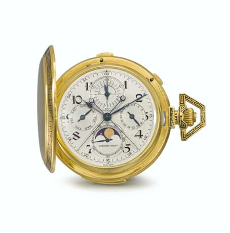 AUDEMARS PIGUET MADE FOR E. GUBELIN LUCERNE. AN EXTREMELY FINE AND VERY RARE 18K GOLD AND ENAMEL HUNTER CASE MINUTE REPEATING PERPETUAL CALENDAR SPLIT SECOND CHRONOGRAPH KEYLESS LEVER WATCH WITH 60 MINUTE COUNTER AND MOON PHASES - фото 1