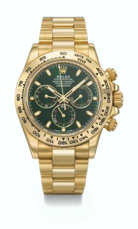 ROLEX. AN ATTRACTIVE 18K GOLD AUTOMATIC CHRONOGRAPH WRISTWATCH WITH BRACELET, GUARANTEE AND BOX - Foto 1