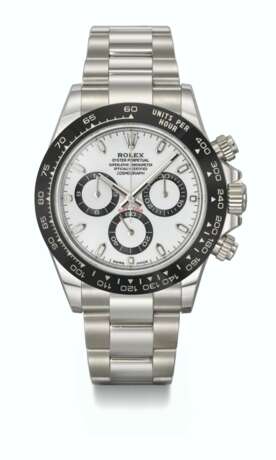 ROLEX. A STAINLESS STEEL AUTOMATIC CHRONOGRAPH WRISTWATCH WITH BRACELET, GUARANTEE AND BOX - фото 1