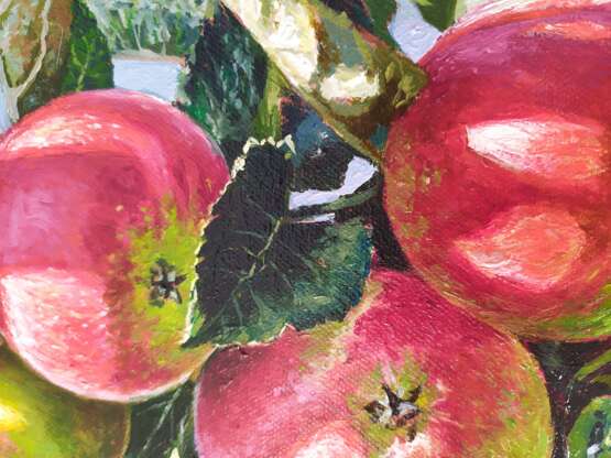 Gemälde „Rote Äpfel auf einem Ast“, Leinwand auf dem Hilfsrahmen, Ölfarbe, Zeitgenössischer Realismus, fruits, Russland, 2020 - Foto 6