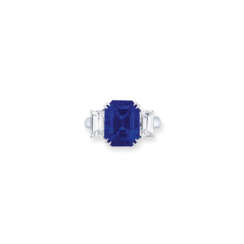 IMPORTANT SAPPHIRE AND DIAMOND RING