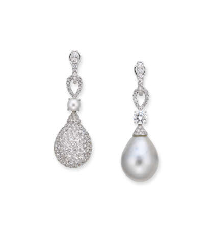 EXCEPTIONAL NATURAL PEARL AND DIAMOND EARRINGS - Foto 1