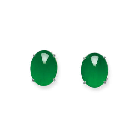 JADEITE AND DIAMOND EARRINGS - photo 1