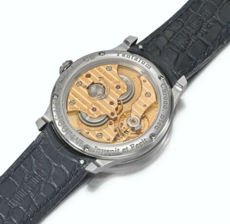 F.P. JOURNE. A RARE AND ATTRACTIVE TANTALUM WRISTWATCH WITH METALLIC BLUE DIAL - фото 3
