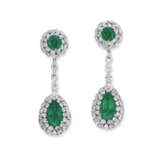 EMERALD AND DIAMOND EARRINGS - photo 1