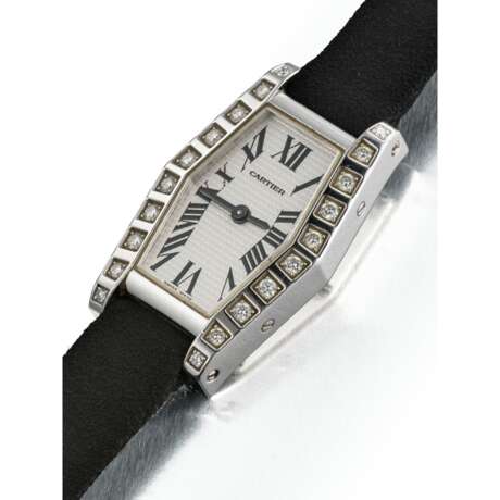 CARTIER, WHITE GOLD AND DIAMOND-SET TONNEAU SHAPED, REF. 2560 - фото 2