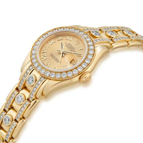 ROLEX, YELLOW GOLD AND DIAMONDS 'PEARLMASTER', REF. 80298 - фото 2